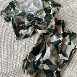 Like New Aerie Offline Printed Matching Workout Set